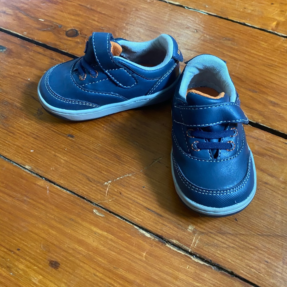 Stride-rite blue leather walking shoes